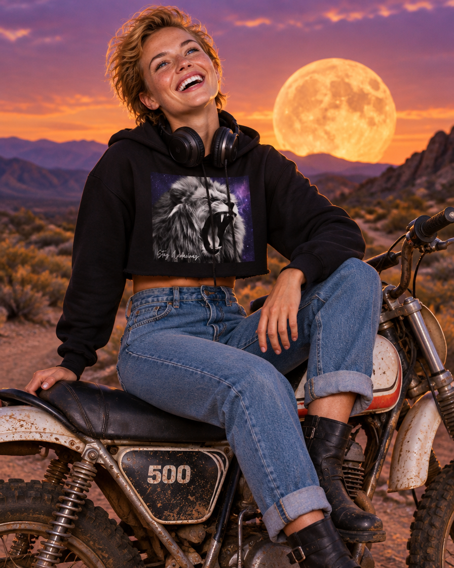 Lion Cropped Hoodie